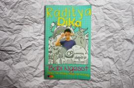 Novel Komedi Babi Ngesot - Raditya Dika
